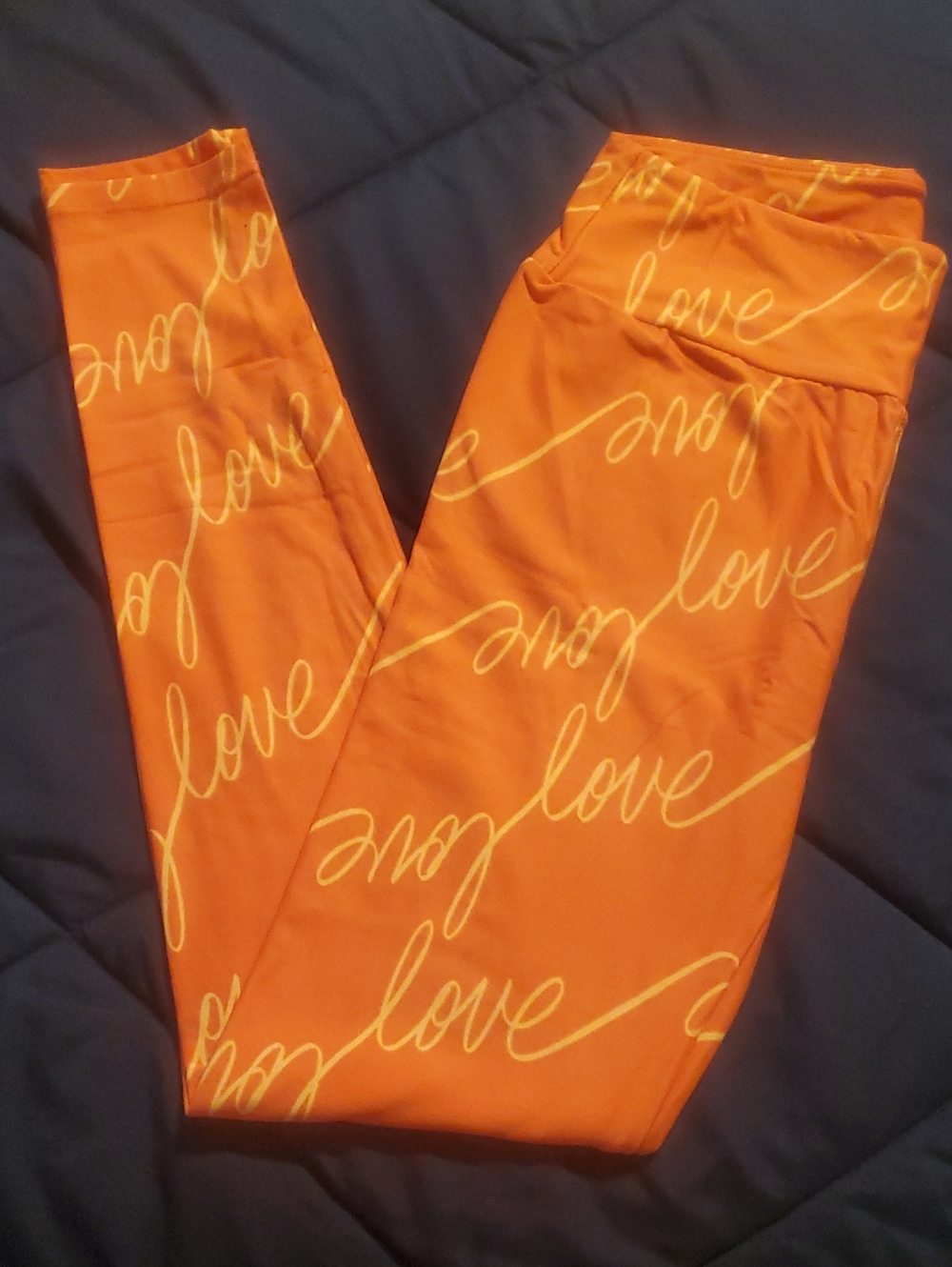 Womens Pink 'Love' Print Leggings
